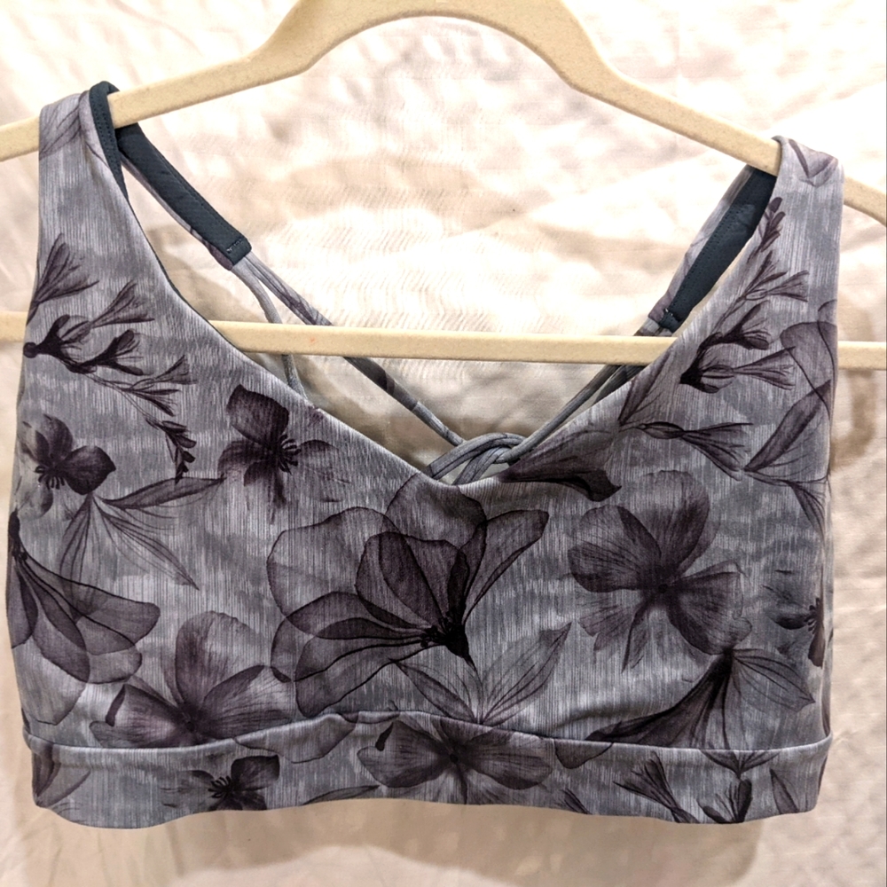Athleta Solace Printed Bra D-DD+ EUC Large
